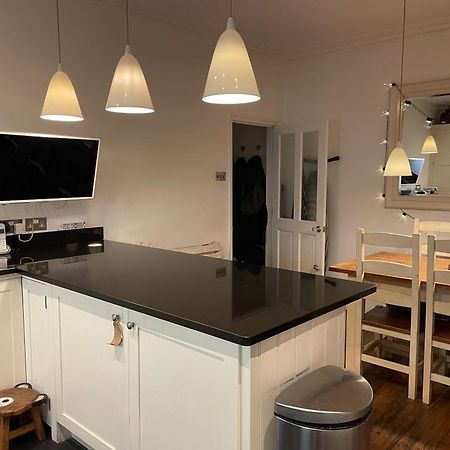 3 Bed Home Sleeps 6 Free Parking Brighton Exterior photo