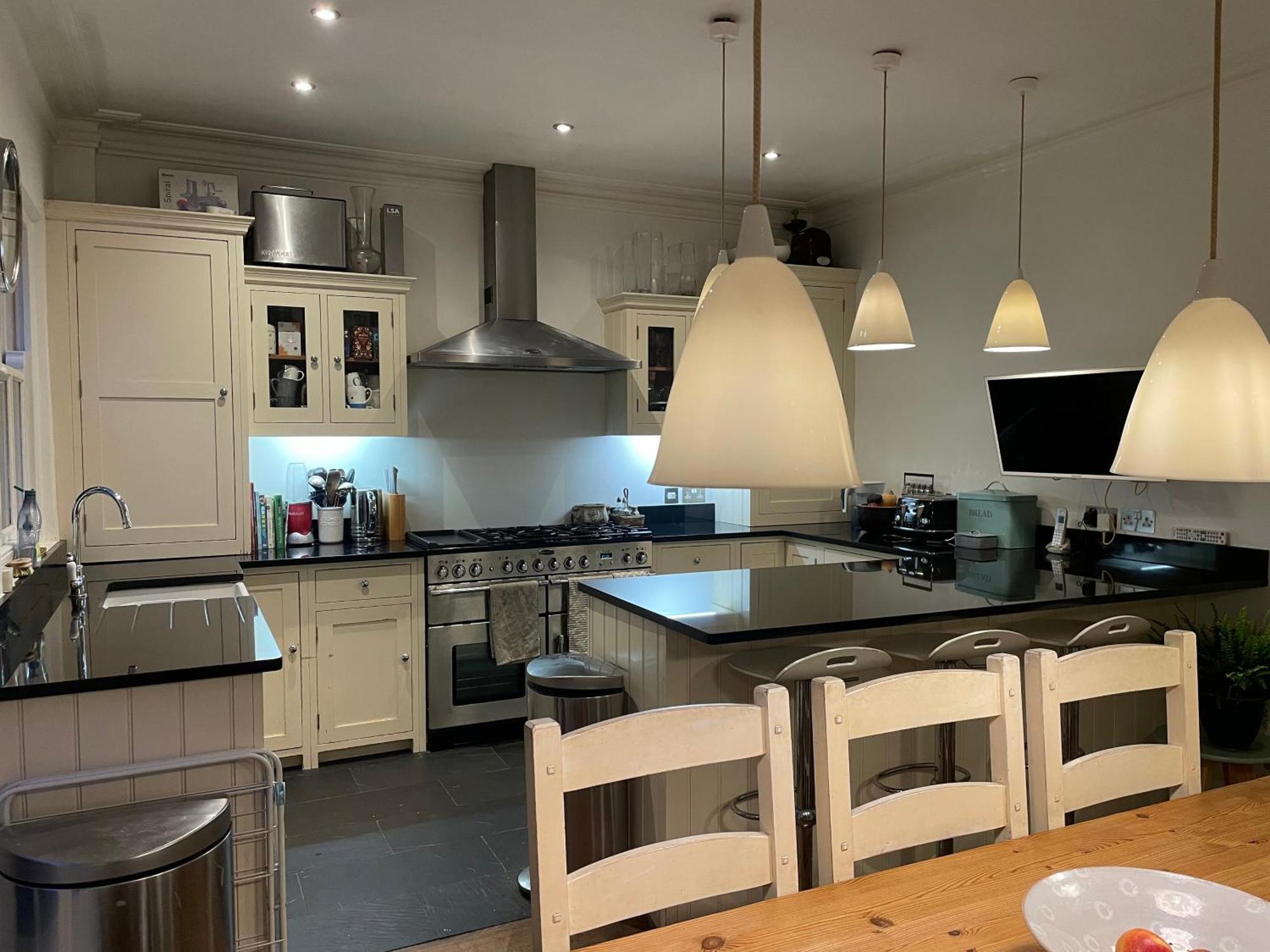 3 Bed Home Sleeps 6 Free Parking Brighton Exterior photo
